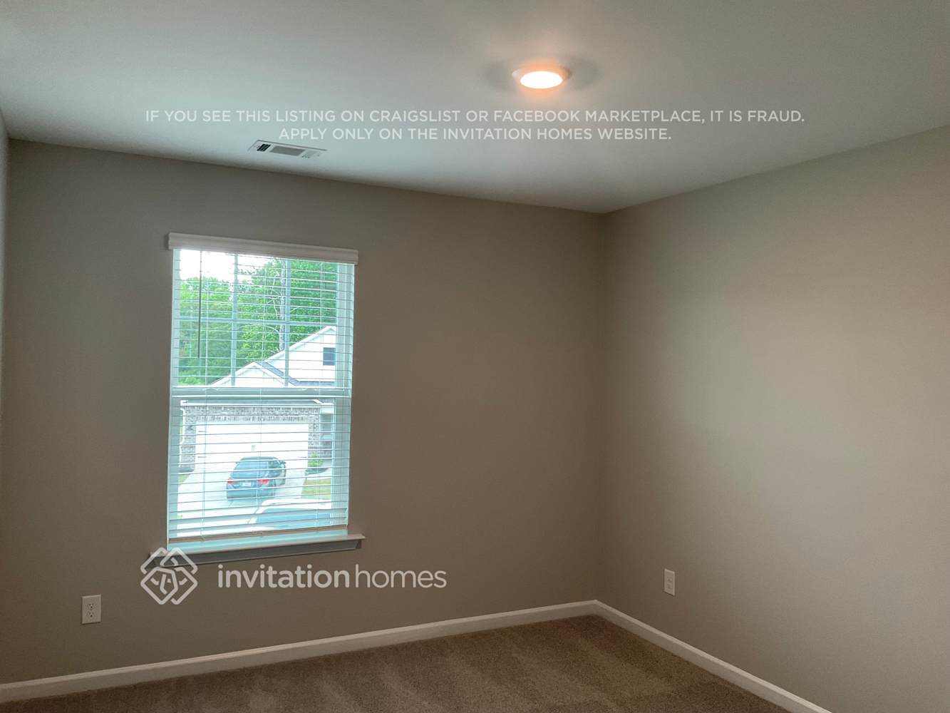 Building Photo - 3211 Azteca Wy