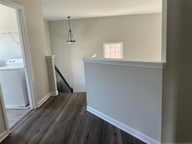 Building Photo - 6133 Mulberry Park Dr