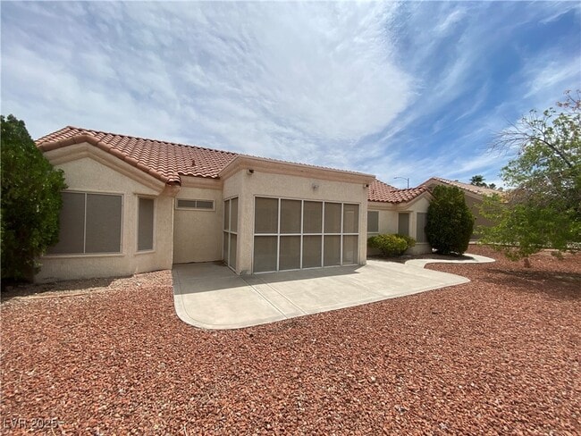 Building Photo - 9612 Buckhorn Dr