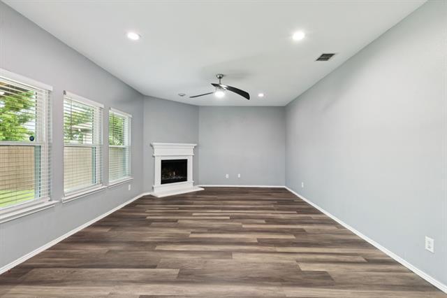 Building Photo - 1016 Aviary Dr