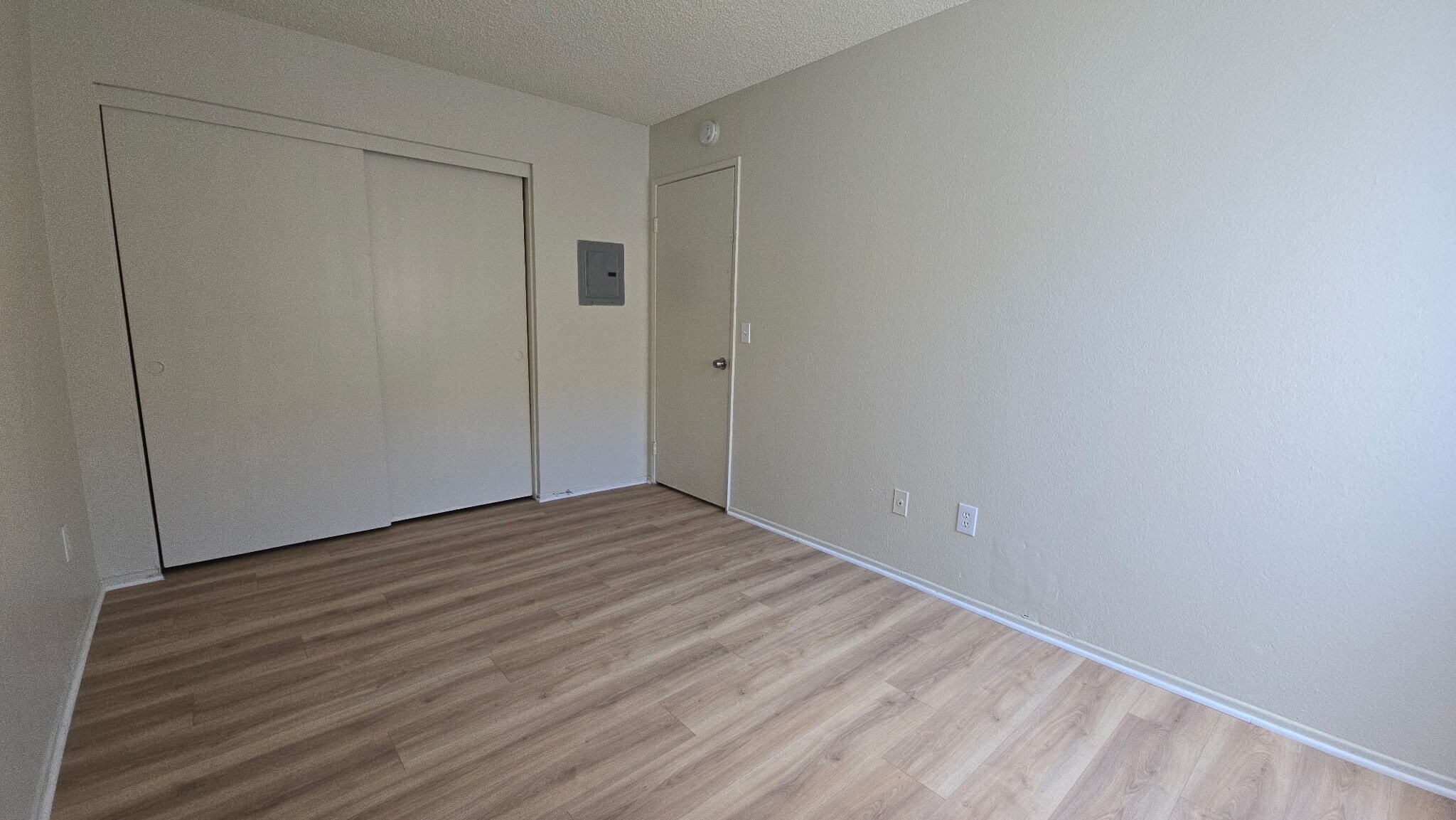 Building Photo - 5906 Challen Ave