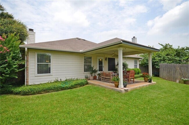 Building Photo - 7709 Amanda Ellis Way