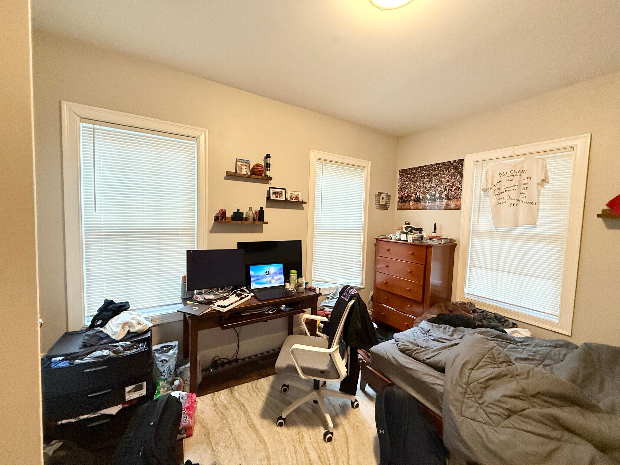 Building Photo - 91 Hillside St