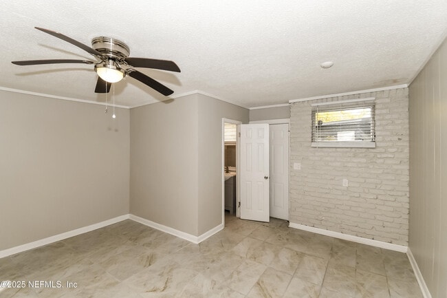 Building Photo - 7515 Eaton Ave