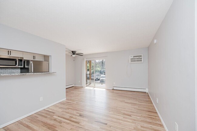 Interior Photo - 6300 Montgomery