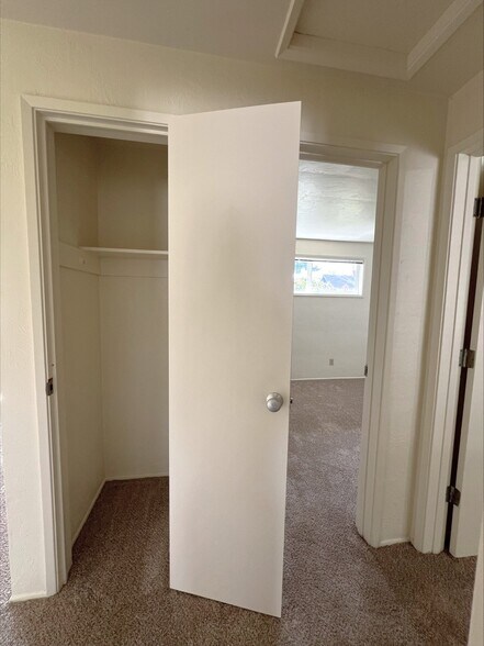 Building Photo - 810 NW 23rd St