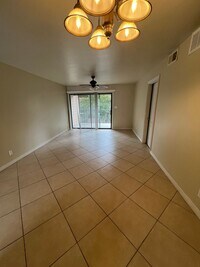 Building Photo - 3200 S Litzler Dr
