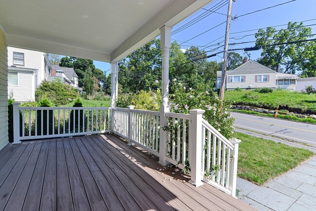 Building Photo - 191 Newtonville Ave