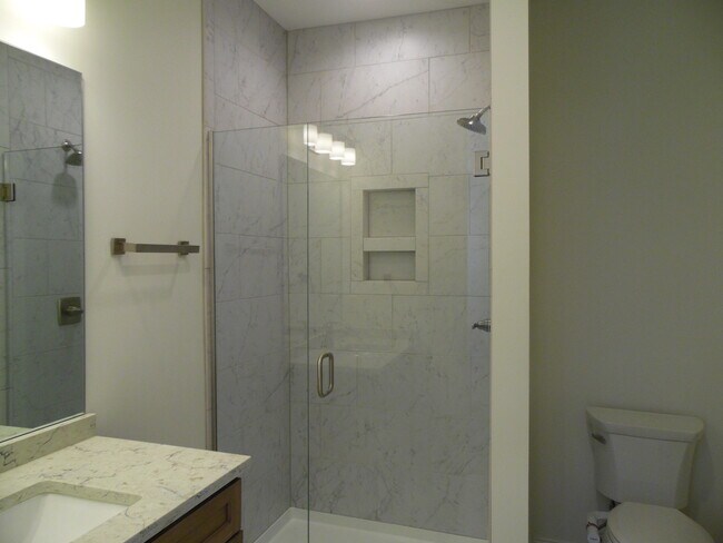 Building Photo - 2331 Coroneo Ln