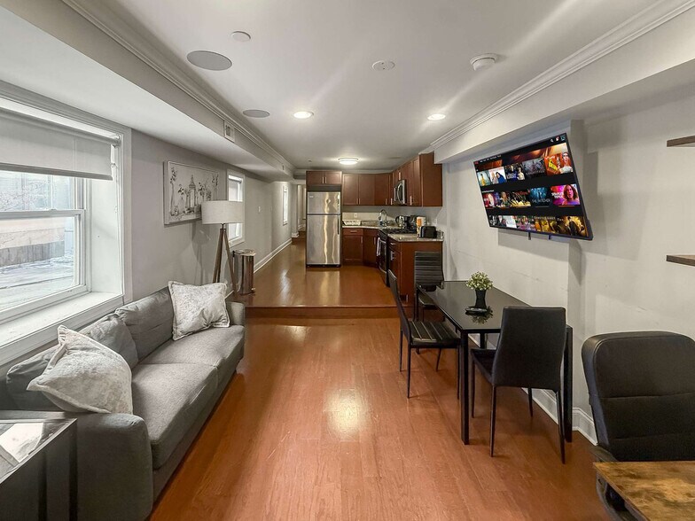 Primary Photo - 606 S 2nd St