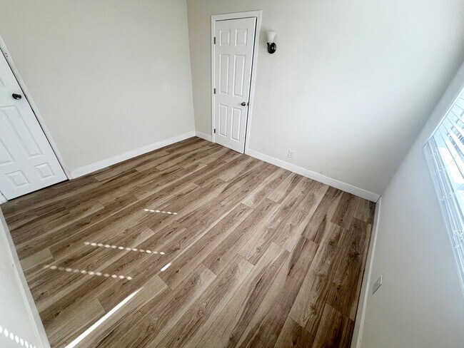 Building Photo - M Sullivan