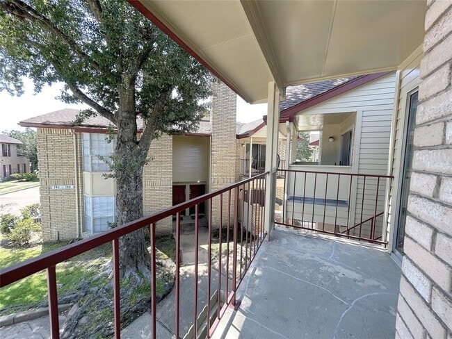 Building Photo - 2120 El Paseo St