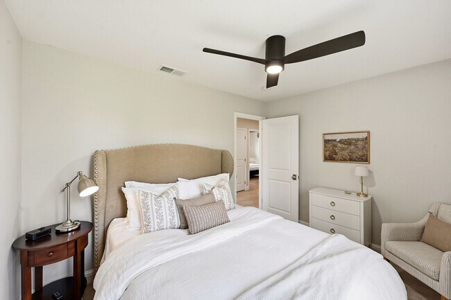 Building Photo - Charming Updated Farmhouse with Incredible Mountain Vistas