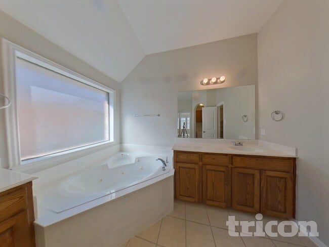 Building Photo - 129 Muirfield Dr