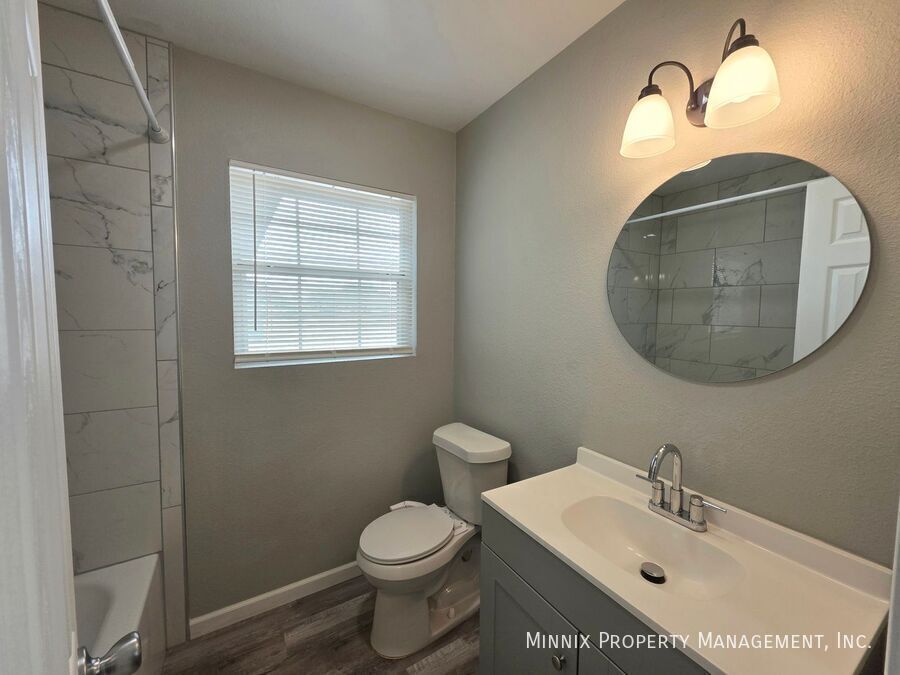 Building Photo - 4603 Mercedes Dr
