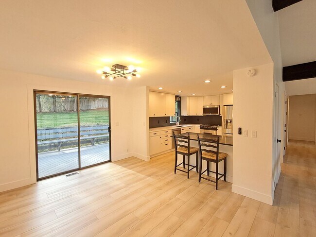 Building Photo - $3,200 -5 Bed / 3 Bath- Home with Fully Fe...