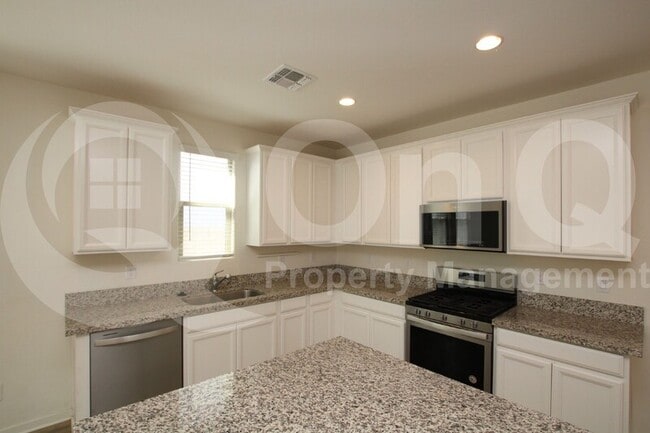 Building Photo - 35136 N Magnette Way