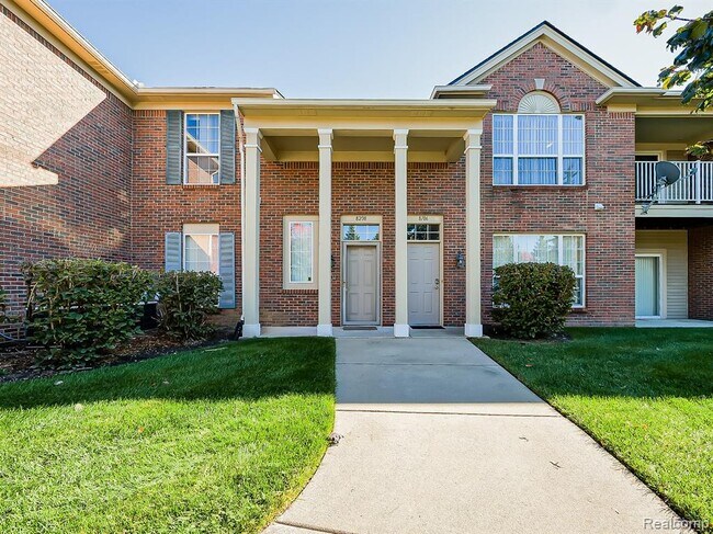 Building Photo - 8208 Chesapeake Cir