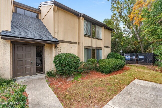 Building Photo - 7602 Las Palmas Way