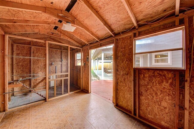 Building Photo - 8406 La Naranja Cove