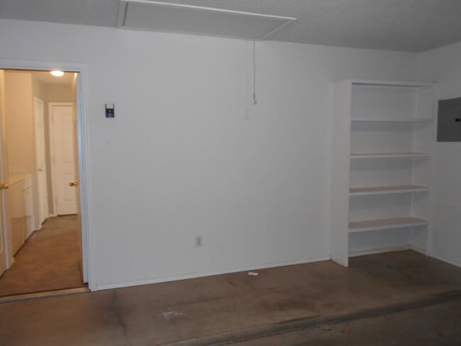 Building Photo - 3/2/2 Frenship ISD