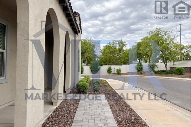 Building Photo - 2Bed/2Bath Home in Surprise Golf Community...