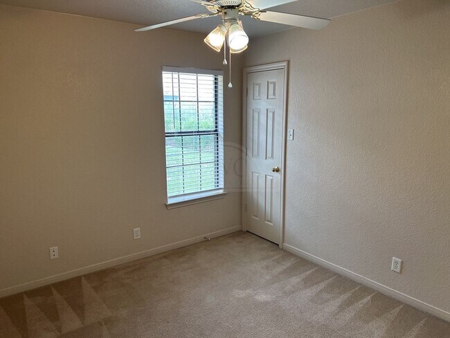 Building Photo - 4704 Pennington Ave