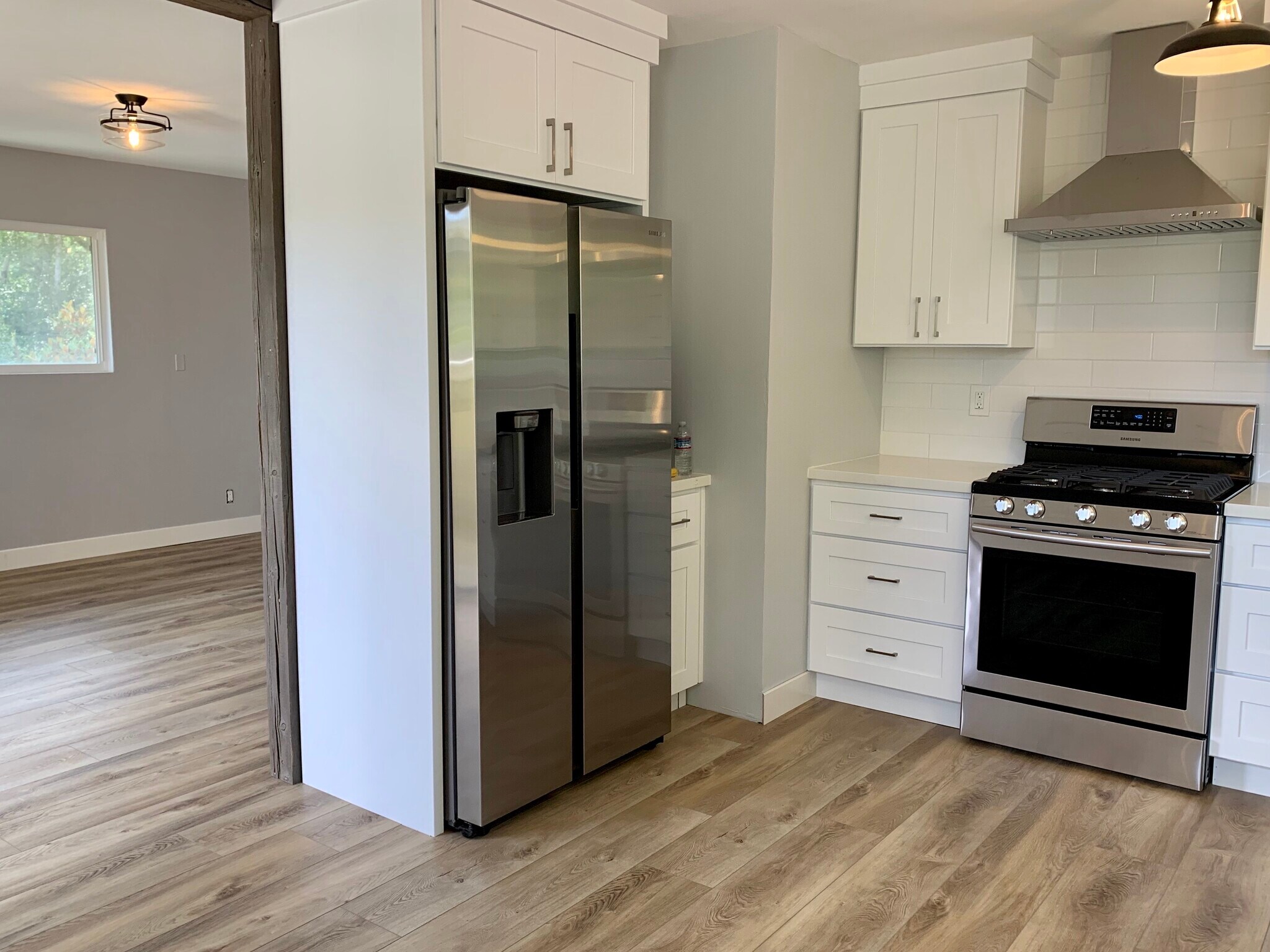 Building Photo - 310 Laurel Way