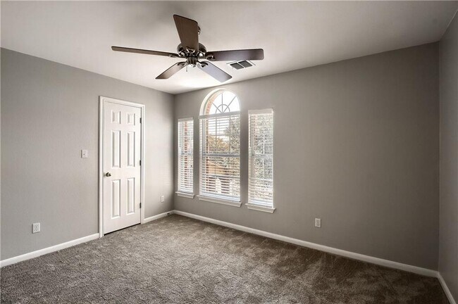 Building Photo - 1009 Placid Creek Ct