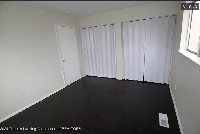 Building Photo - 3720 Malibu Dr