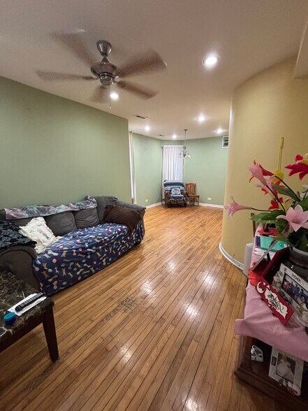 Primary Photo - 3339 W Cuyler Ave