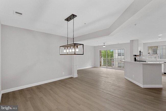 Building Photo - 21850 Locomotive Terrace