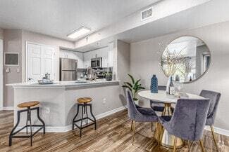 Building Photo - 3828 Southpointe Dr
