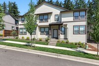Building Photo - Spacious 4-Bedroom Home, Plus Den/Office with Modern Upgrades and Great Amenities