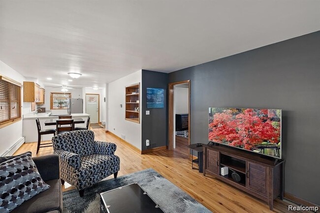 Building Photo - 836 Miller Ave