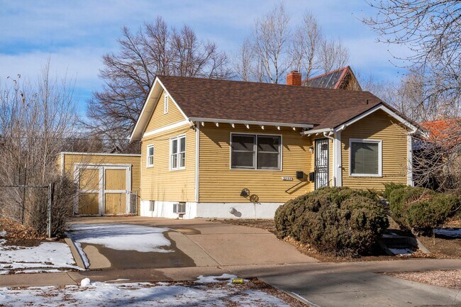 Building Photo - 2255 S Gilpin St