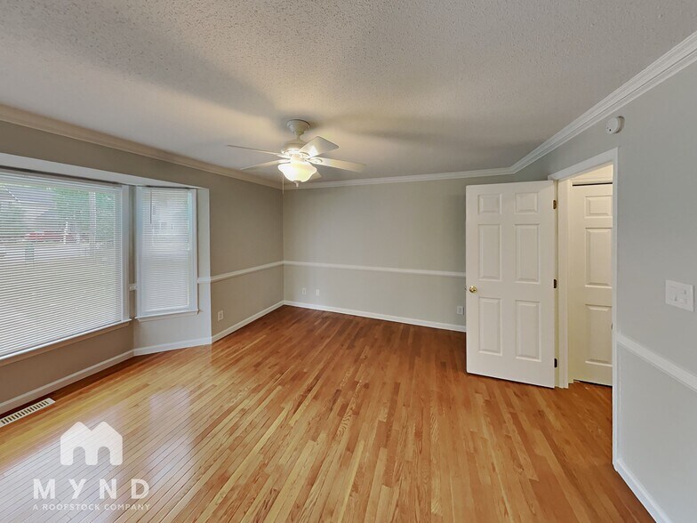 Building Photo - 1820 Sagamore Ct
