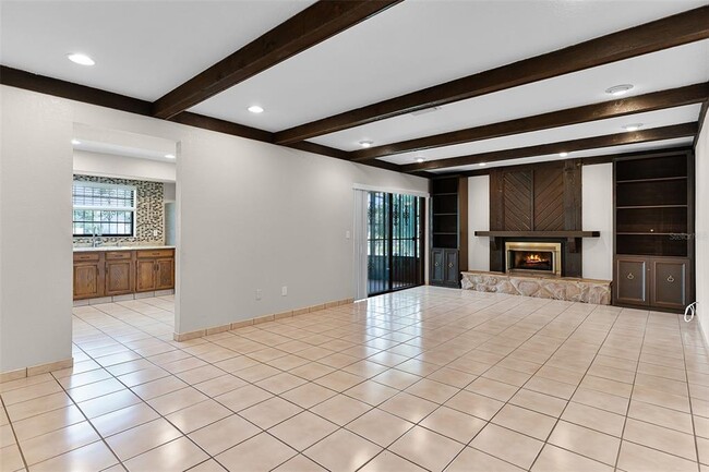Building Photo - 8208 La Serena Dr