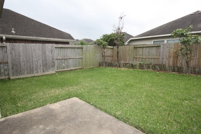 Building Photo - 7031 Thistlewood Park Ct