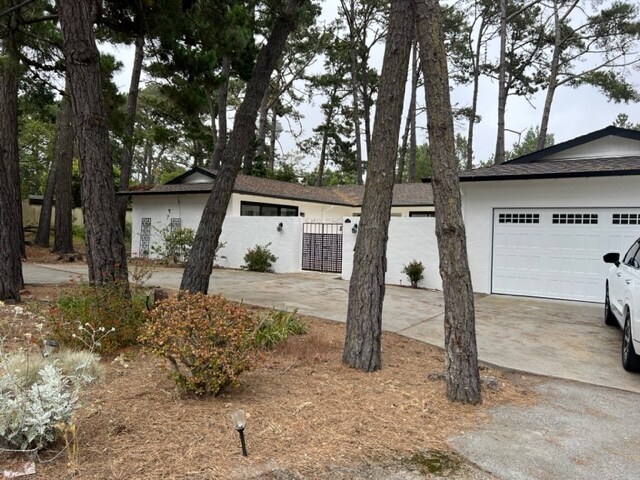 Building Photo - 4193 Crest Rd