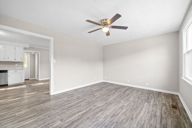 Building Photo - 3 Bedroom Home For Rent in St. Bethlehem A...