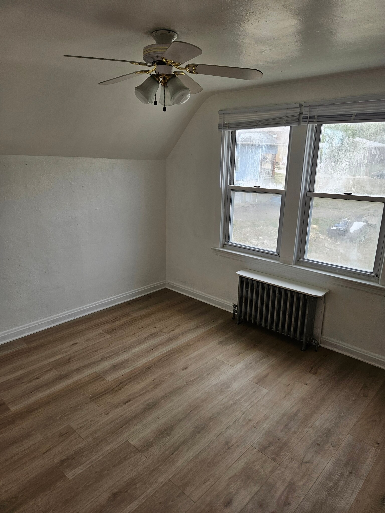 Building Photo - 113 Sellitti Ln