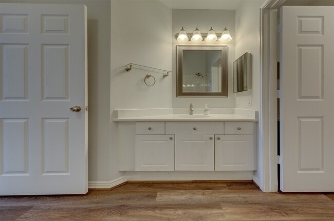 Building Photo - 3045 Marina Bay Dr