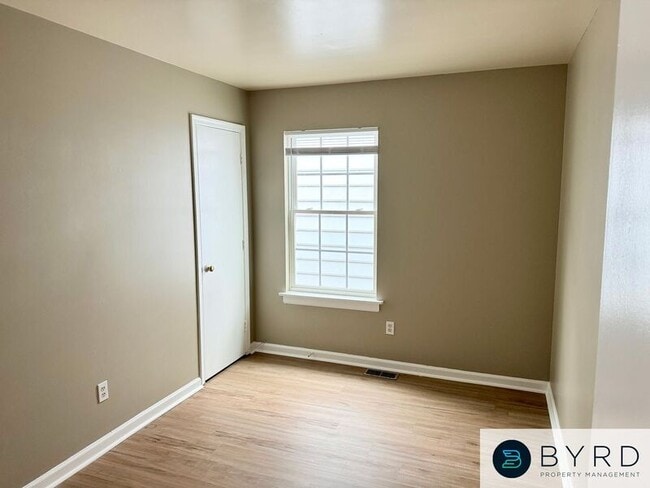 Building Photo - 508 Bethany Dr