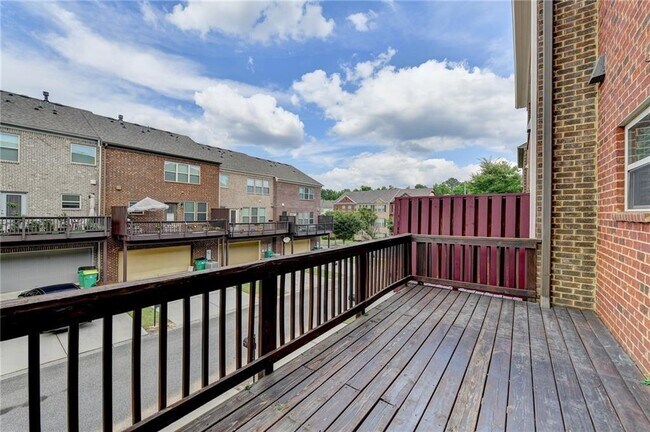 Building Photo - 3377 N Twin Alley