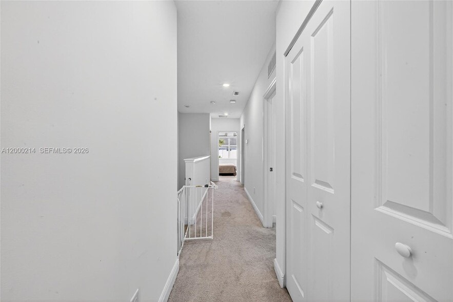 Building Photo - 4349 Veleiros Ave