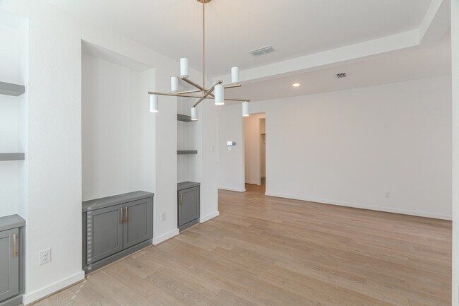 Building Photo - 21722 Ellsworth Gdn Ln