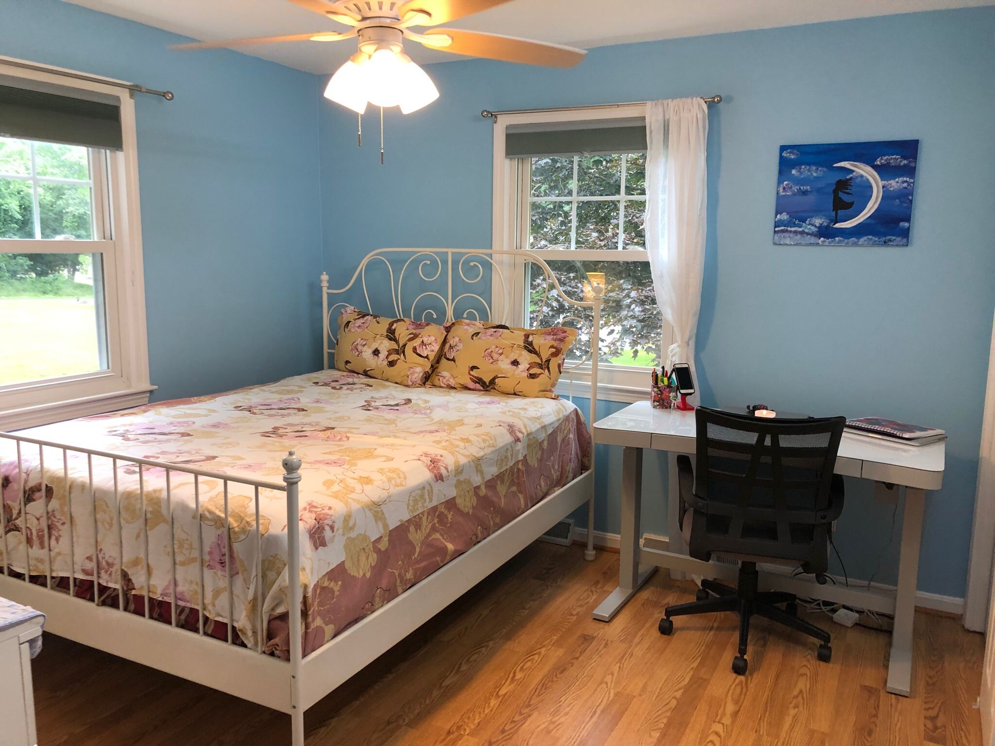 2nd Bedroom - pic1 - 15 Sherwood Cir