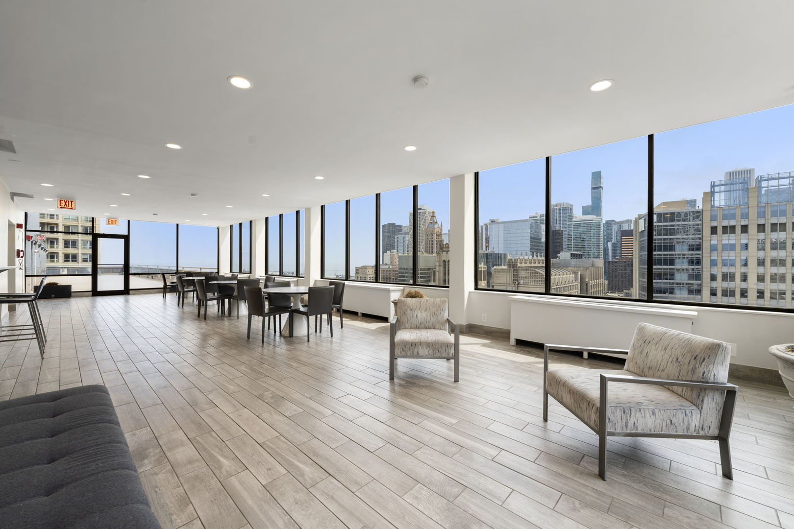 Building Photo - 222 E Pearson St