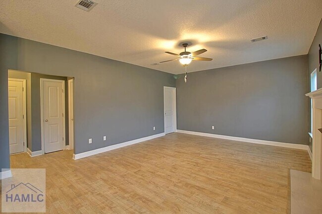 Building Photo - 432 Fairview Cir